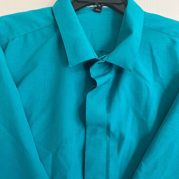Doc & Amelia by Cintas Woman’s Button Down Shirt - Picture 2 of 6